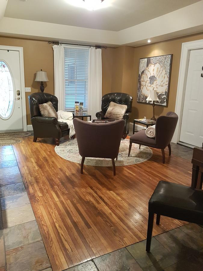 Hellemsfield Inn & Bed And Breakfast Kingsville Extérieur photo