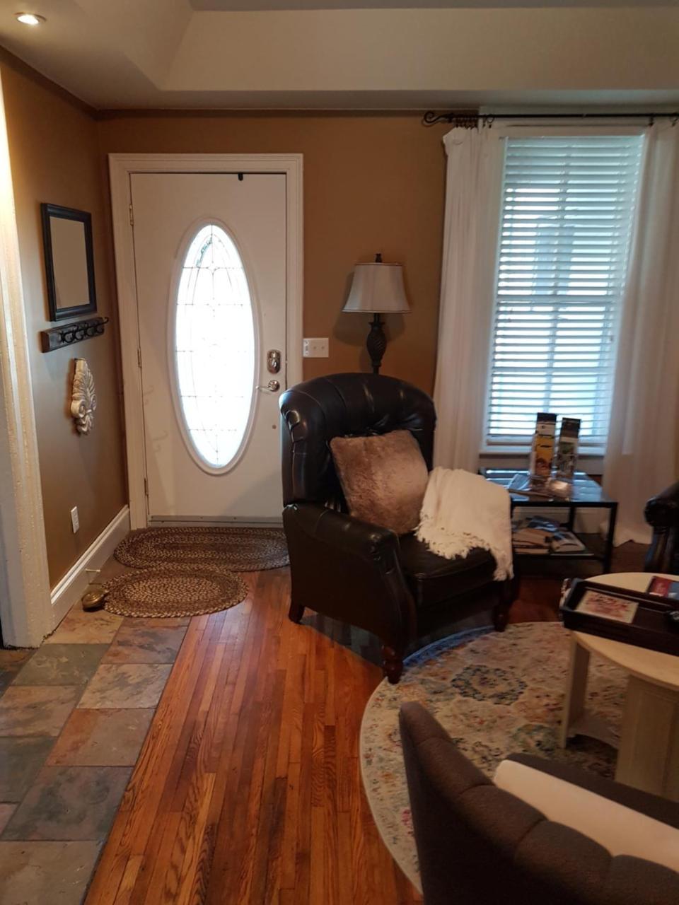 Hellemsfield Inn & Bed And Breakfast Kingsville Extérieur photo