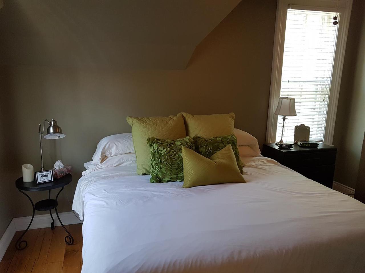 Hellemsfield Inn & Bed And Breakfast Kingsville Extérieur photo